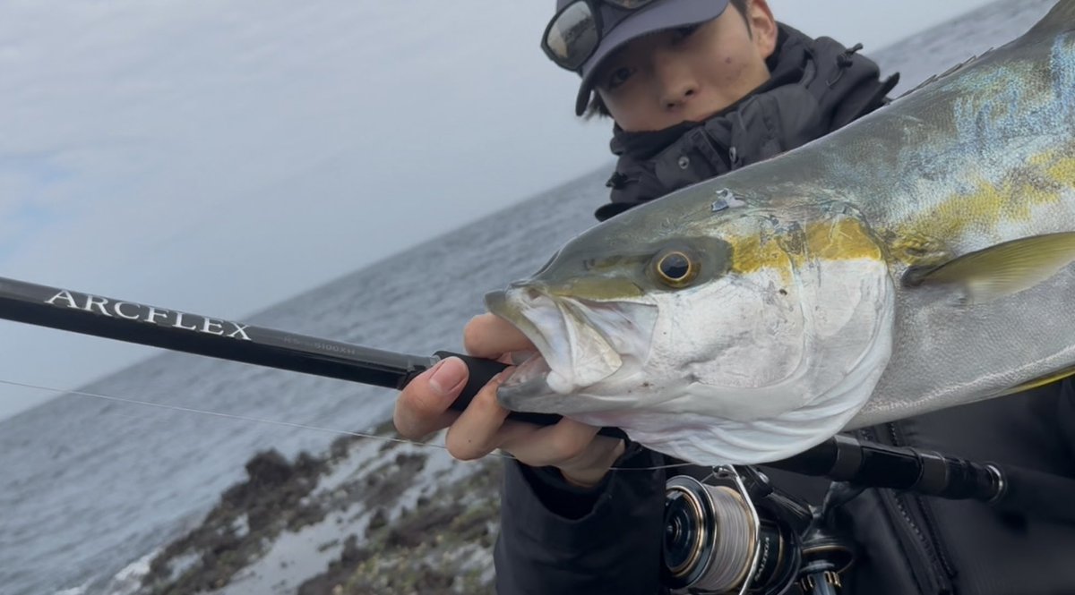 hiron_fish's tweet photo. アークフレックス至高🐟
Rod : アークフレックスRS 100XH
Reel : 25ソルティガ 14000XH
Line : アバニ キャスティングPE SMP 6号
Lure: カドラー160F フルクリア
Hook : チューンド管ムロ 自作ツイン
Ring : Tiスプリットリング # 7
#LUXXE
#がまかつ
#Gamakatsu
#ARCFLEX
#アークフレックス https://t.co/crAcmnrpWJ