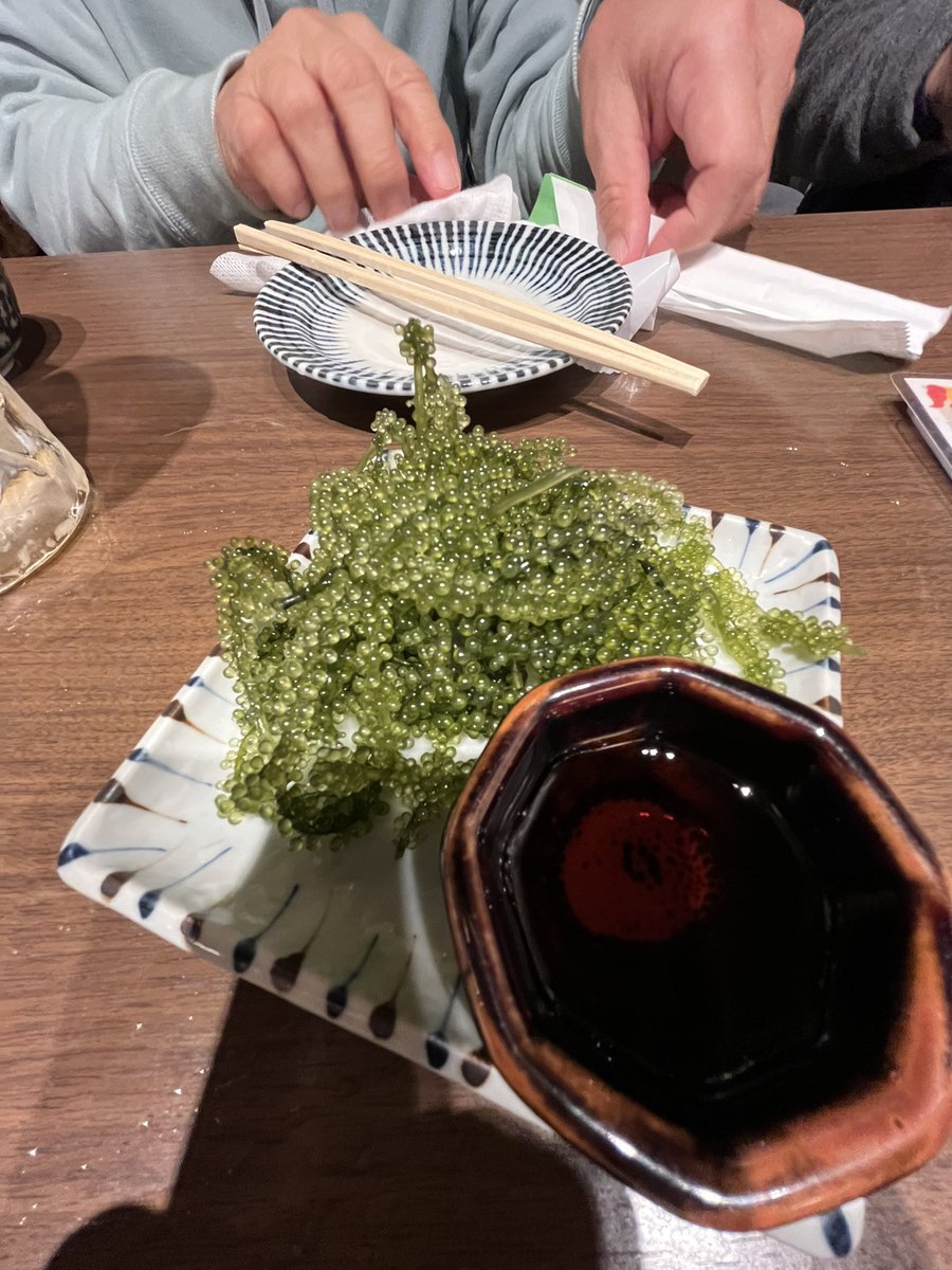 azituke's tweet image. クリスマスイブに3Gとオリオンビールで前呑みしてます
かんぱーい！
メリクリー！🎄