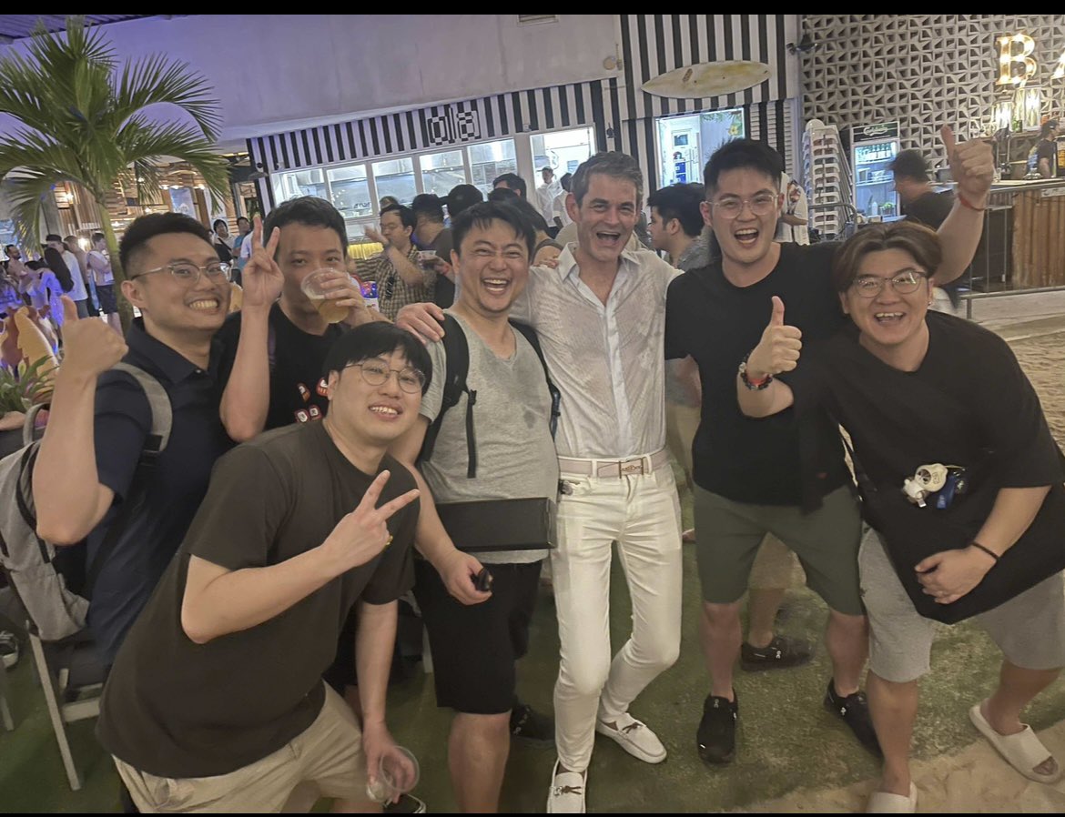 Still a noob FAB player… Need many more coaches 

Thanks <a href="/TWSLPT/">Liao Pei Tung/TWS LPT</a> <a href="/CardsWithM/">Michael Feng</a> <a href="/ChuHeng92/">Chu Heng 👾🐙🎀🐾⚓️🏆🐾🩵🩷</a> for teaching 

In other news, does anyone want to buy PTI??