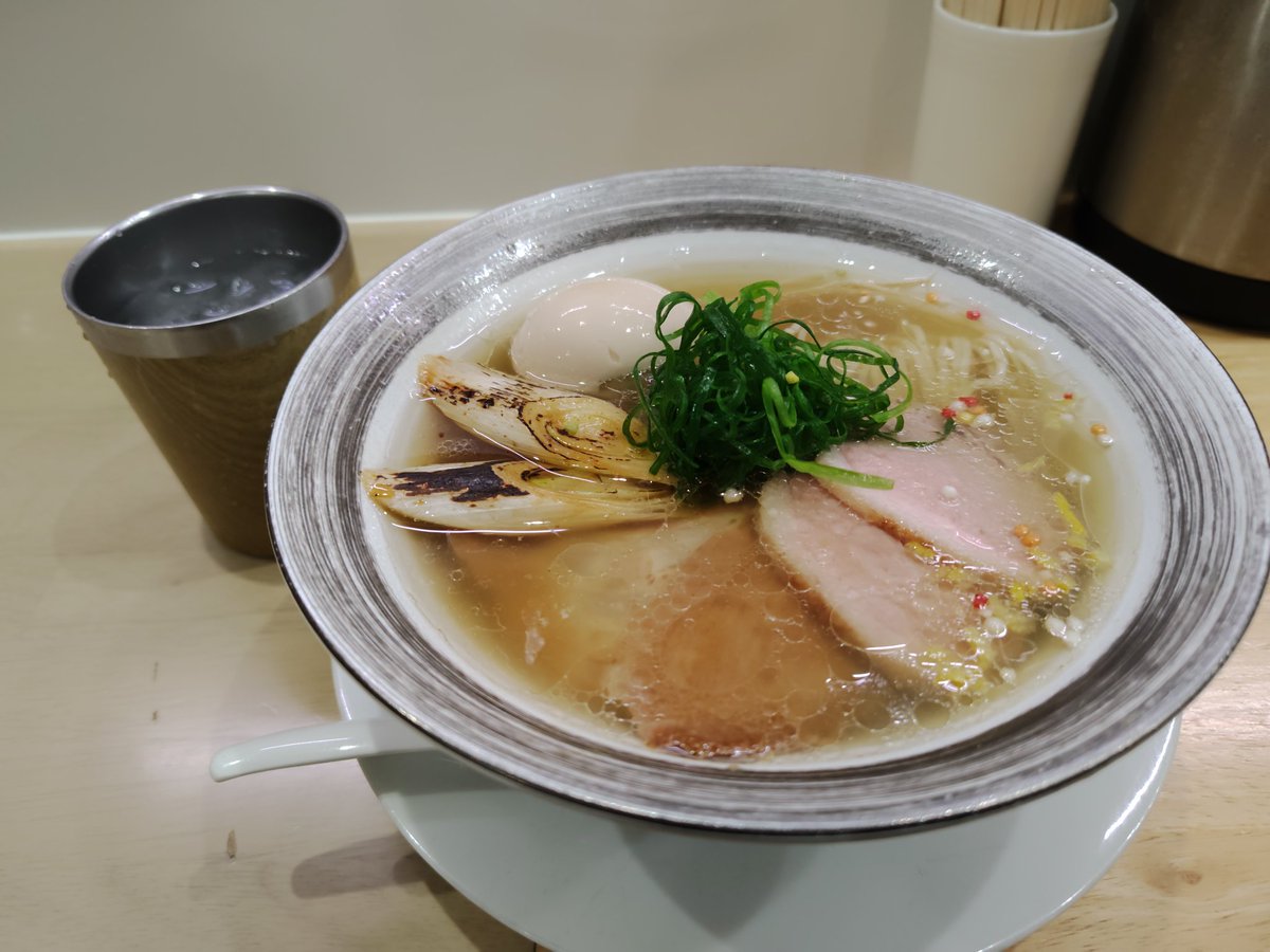 BLAST_Azul's tweet image. すべてはこれを食すため…！
冷えた身体に鴨だしの塩が染みる。