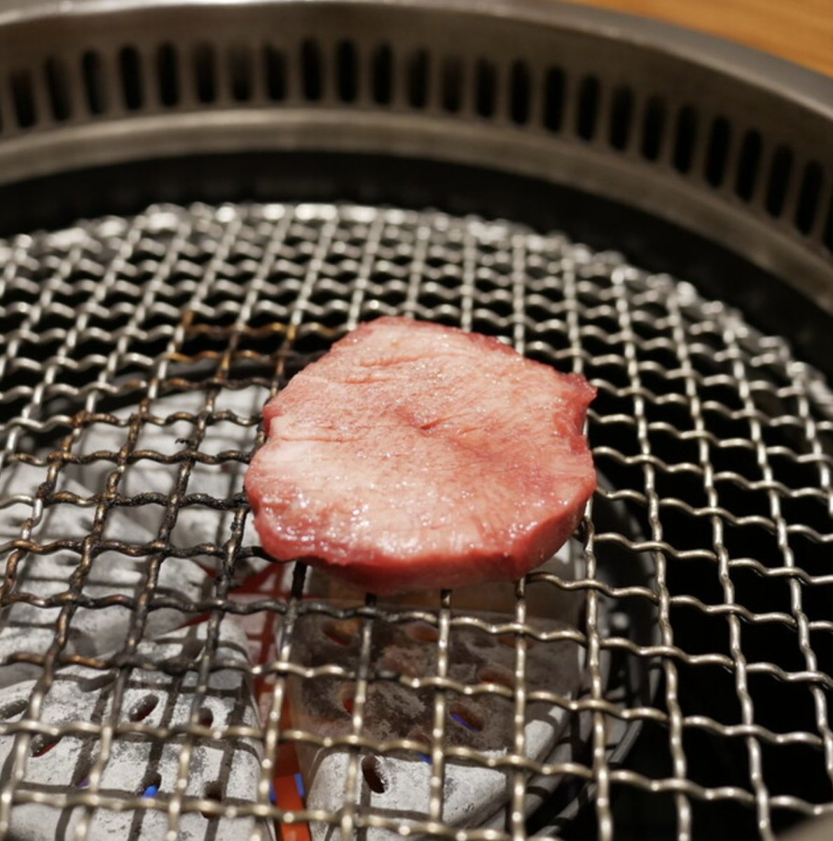 BTCマップ訪問 5店舗目（5/59） 焼肉 誇味山（こみやま） ・6年連続食べログ百名店選出 ・Google口コミ4.8超 ・日本で唯一、高級焼肉を ビットコインで食べることができる ・オンチェーン、オフチェーンどちらも可能 大切な人と素敵な時間を過ごしたいビットコイナーの方に ...