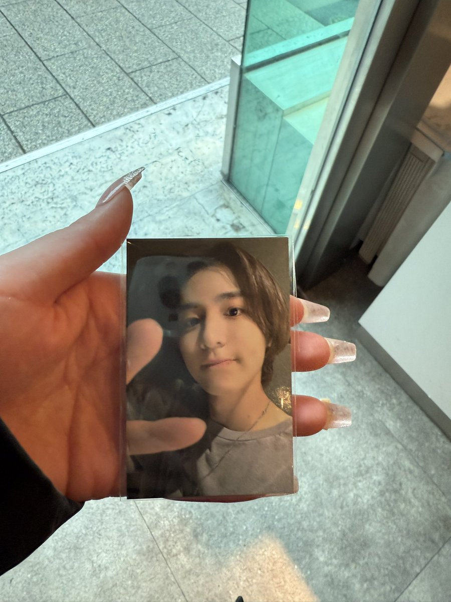 ㅁ ㅎ . tweet media