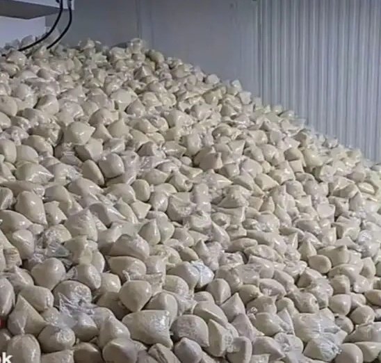 We just finished loading 6M banku into Ebo Noah's Ark. 25th we move😂🔥