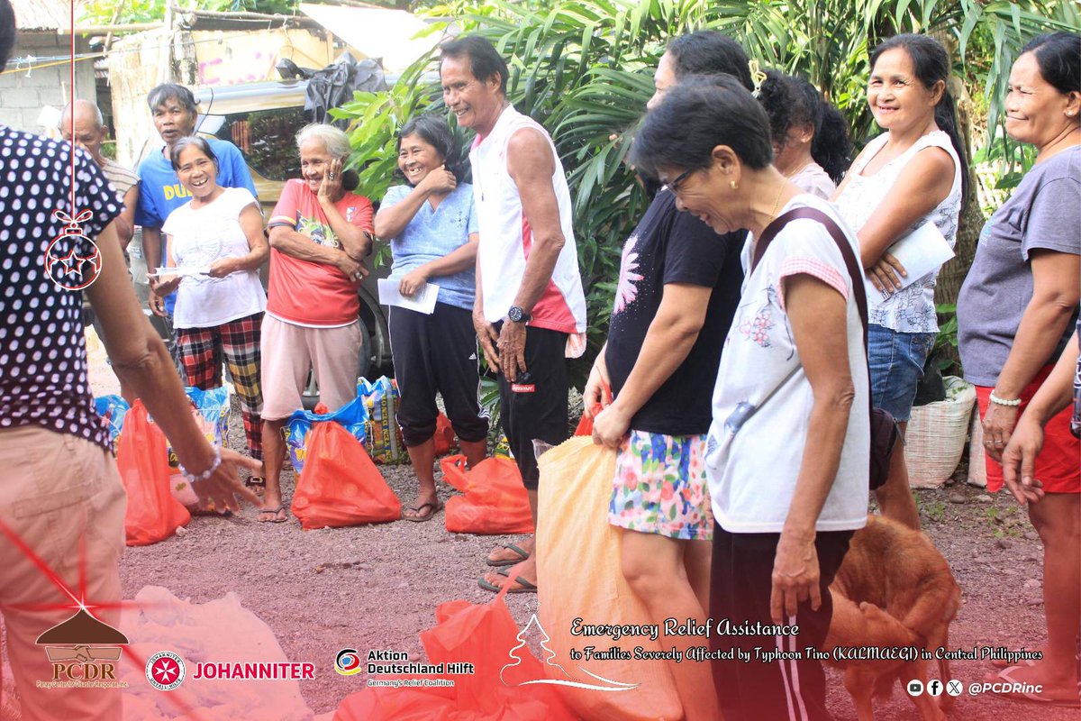 pcdrinc's tweet photo. 🎄🤝 Holidays made warmer through solidarity

Families welcomed the season with smiles as Emergency Relief Assistance reached communities affected by Typhoon Tino (Kalmaegi) across the Visayas.

See More: https://t.co/0MuqXGweeR https://t.co/lL6L2vhAjA