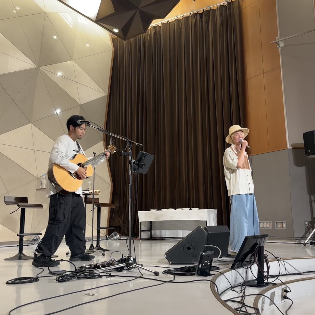 ＼1/31公開録音イベント🍊／

本日から一般発売です！
2026年も楽しい1年にしましょう♪

第1部⇒livepocket.jp/e/713cc
第2部⇒livepocket.jp/e/qx0_7
配信⇒cbcradio.zaiko.io/item/377742

#吉田山田 #ネガティブ押し出せ