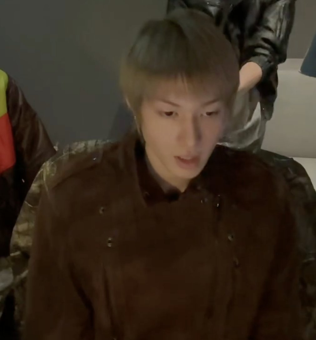 08rockstars's tweet image. im ctfuuuuuuuu it does really like him