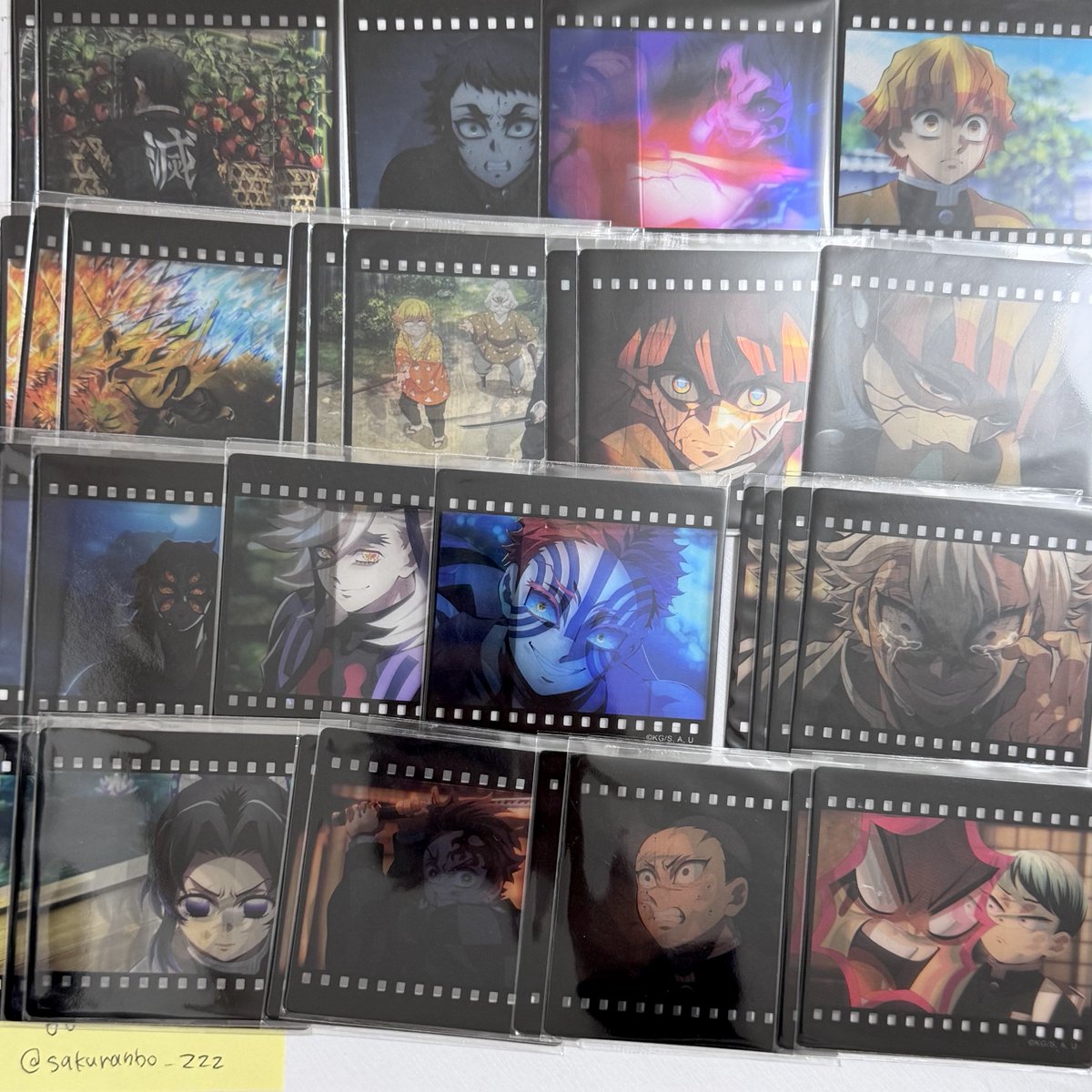 譲 ] 画像参照 [ 求 ] ✩チェキ風ブロマイド伊黒✩ ＞＞＞＞＞缶バッジ