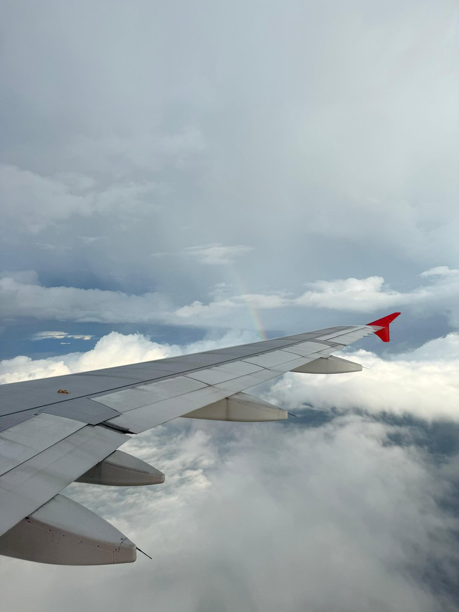 Partofstev's tweet image. Aku bangga aku bisa jalanin semuanya ini..
and yeahhh wishlist akuu semua dahhh ceklist tahun iniiiiiii
Bahagianyaaaa