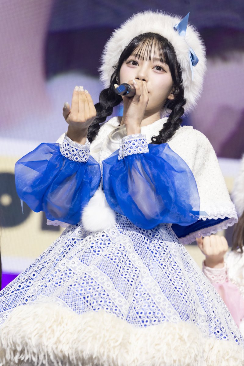 🎄💙クリスマスにあげたいもの💙🎄 💙増田彩乃▶︎▶︎▶︎梅田みゆ
