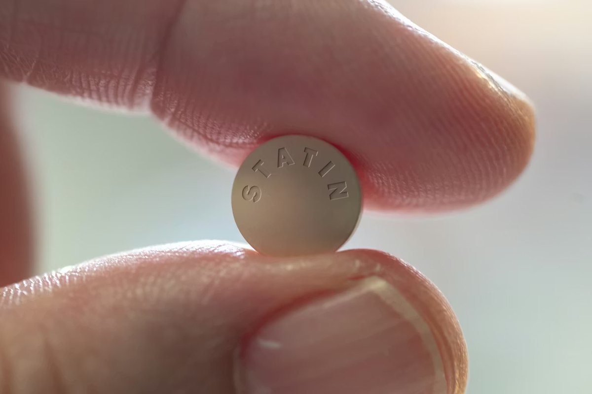 KingstonUni's tweet photo. 🗣️ “Few medicines have sparked as much debate as statins.”

Senior lecturer in Pharmacy Practice at #KingstonUni @dipapatelKU has written a piece for @ConversationUK about statins.

Read now 👇

https://t.co/V9smFJPt4F https://t.co/DkY2UXQizd