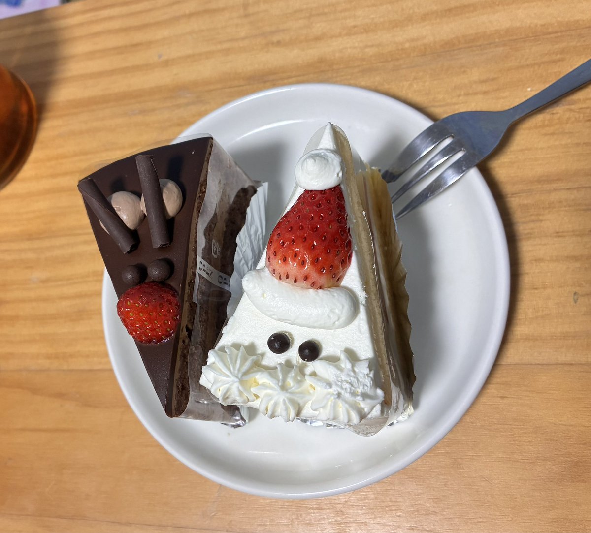 なけなしのクリスマス！
強欲だからケーキ2個食べる！
