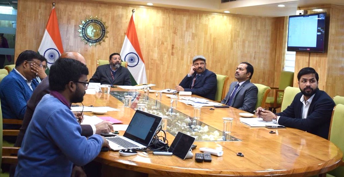 ndmaindia's tweet photo. Representatives from National Rainfed Area Authority (NRAA), State Agriculture Departments, SDMAs, and members of the Technical Advisory Committee participated to review and strengthen drought mitigation planning and implementation.
#DroughtMitigation #NDMF #DisasterRiskReduction https://t.co/pMNgrrvBqF