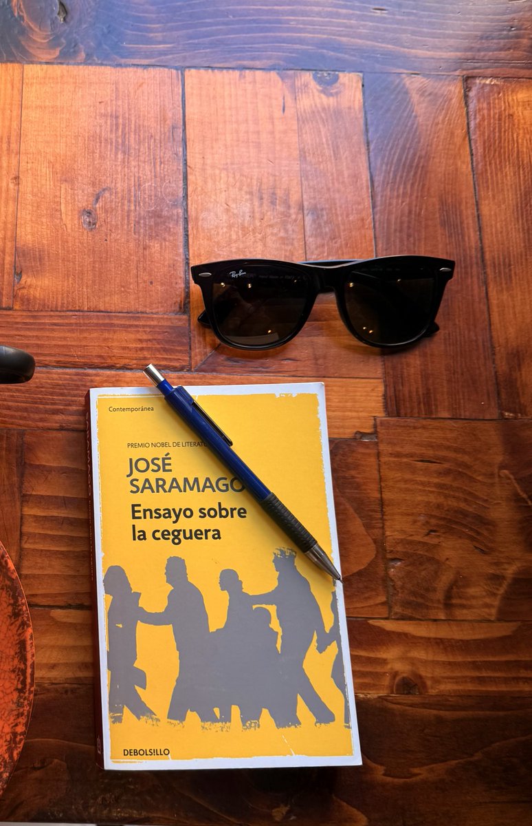 Recomendaciones de libros 2025 
(aunque habría muchos más, estos son los que más encajan con este año):

«Hay jueces en Berlín»: La justicia y la moral pueden prevalecer incluso frente a los horrores más grandes, pero requieren coraje y responsabilidad individual. Lectura básica.