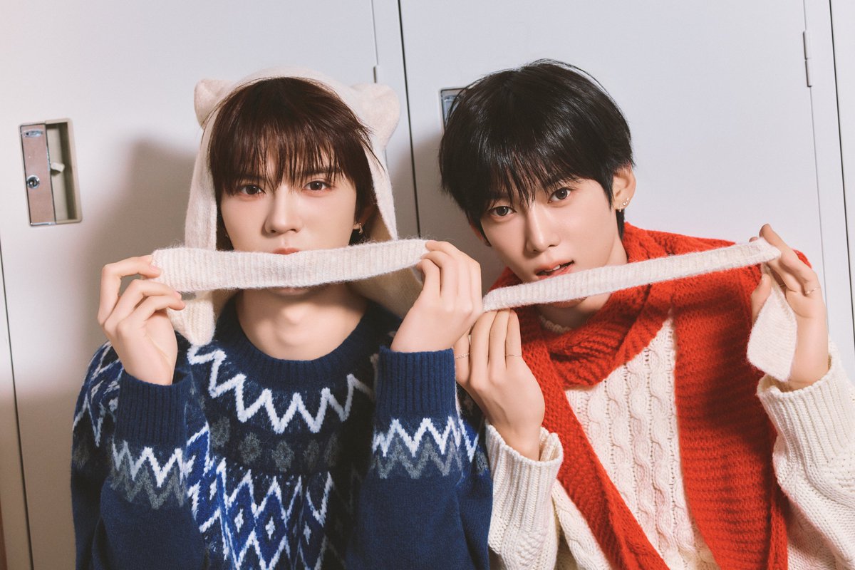_AMPERSANDONE_'s tweet photo. 앰퍼샌드원 (AMPERS&ONE) 'Last Christmas' │ Behind Photo 📸
🔗 https://t.co/saLc3xPJ9k
#앰퍼샌드원 #AMPERSANDONE
#Last_Christmas #Cover https://t.co/qyRWYr3LFh