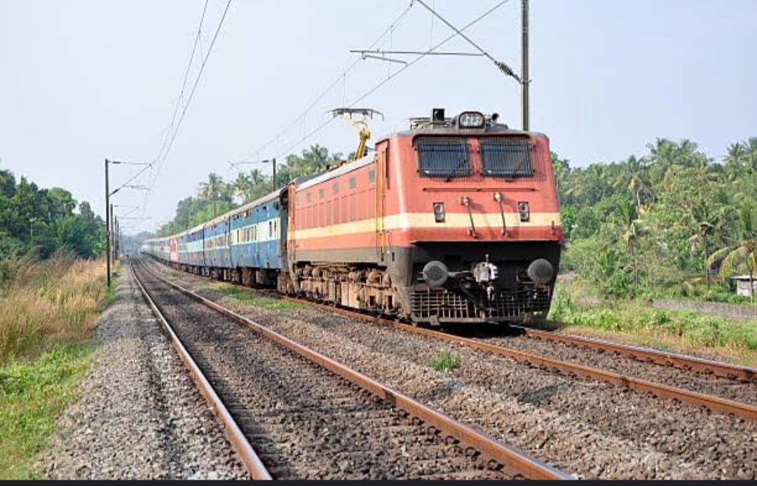 माननीय रेल मंत्री जी से हिसार, हांसी, बवानी खेड़ा, भिवानी, कलानौर के हजारों दैनिक यात्रियों की तरफ से सादर अनुरोध है कि ट्रेन सं. 54424 का हिसार से प्रस्थान समय सुबह 05:20 के स्थान पर 05:50 करने की कृपा करें l ये ट्रेन रोजाना 40 से मिनट कलानौर-रोहतक के बीच बिना कारण खड़ी रहती है