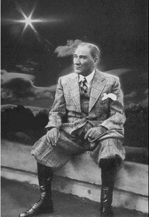 Srwasia's tweet photo. Bir Türk evladının Mustafa Kemal Atatürk ile hiçbir derdi olamaz. https://t.co/EIaMbbXbxp