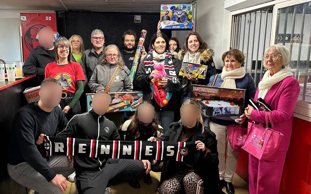 RCK1991's tweet photo. Ces dons seront distribués tout au long de l’année aux enfants hospitalisés dans le département.

Nous tenons à remercier chaleureusement l’ensemble des donateurs pour leur générosité.

À ma vie, à mon club https://t.co/6e7im9GqWC