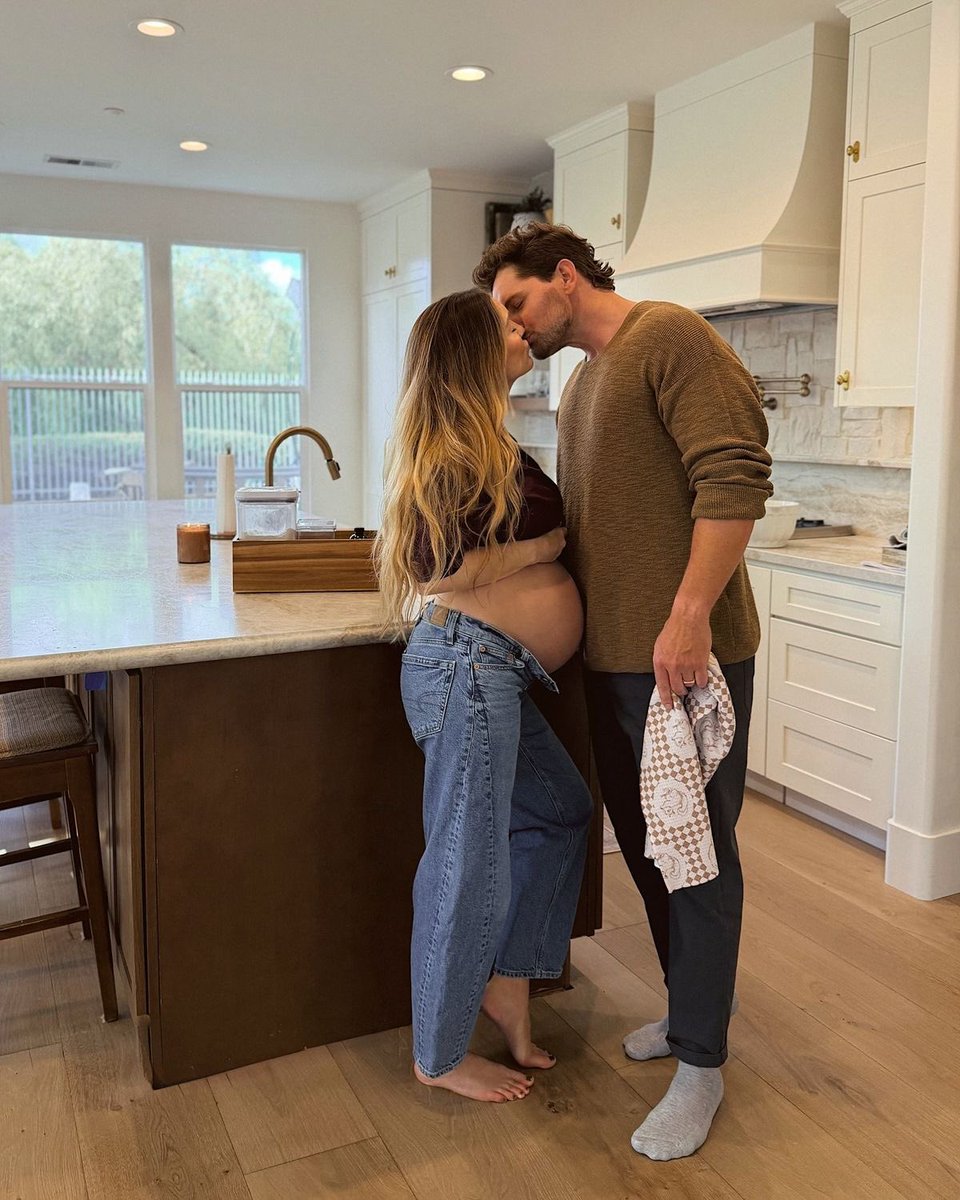 xxoxyeol's tweet image. Selamat natal sayang @ldludaa