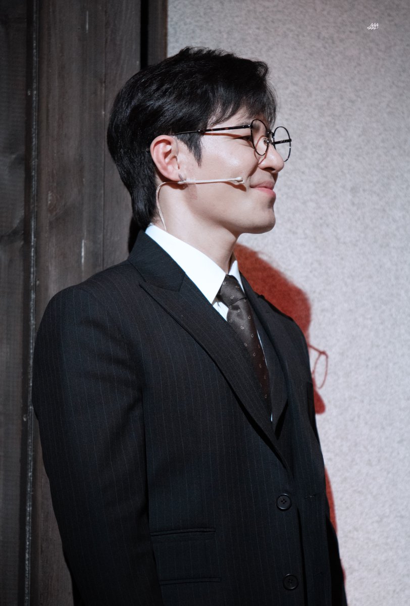 251221 밤 뮤지컬 팬레터

이규형