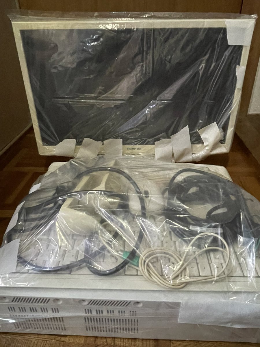 はら様　組み立て済み　作成途中　などなど　画像を最後までご確認ください やっと処分できたぁ٩(๑′∀ ‵๑)۶•*¨*•.¸¸♪ サポート終了しててネットに