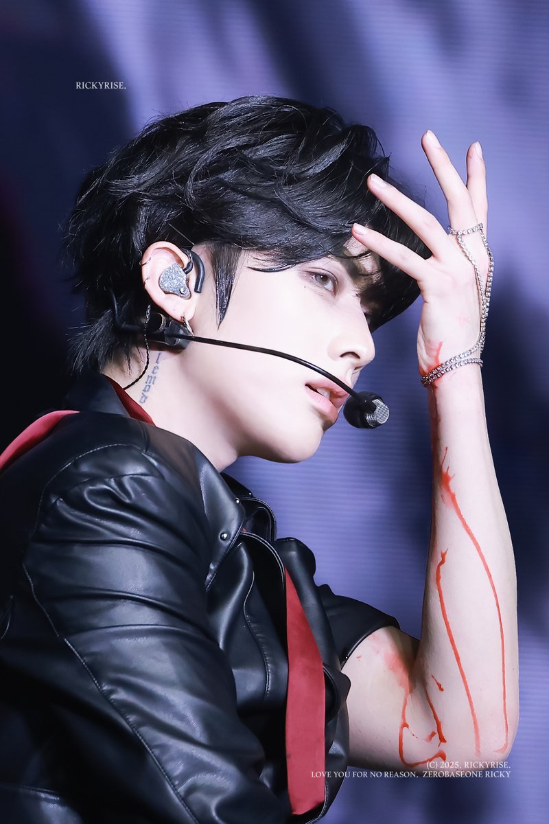 RICKYRISE_520's tweet image. 251221

#리키 #RICKY #沈泉锐 #ShenQuanrui #リッキー #ZEROBASEONE #zb1