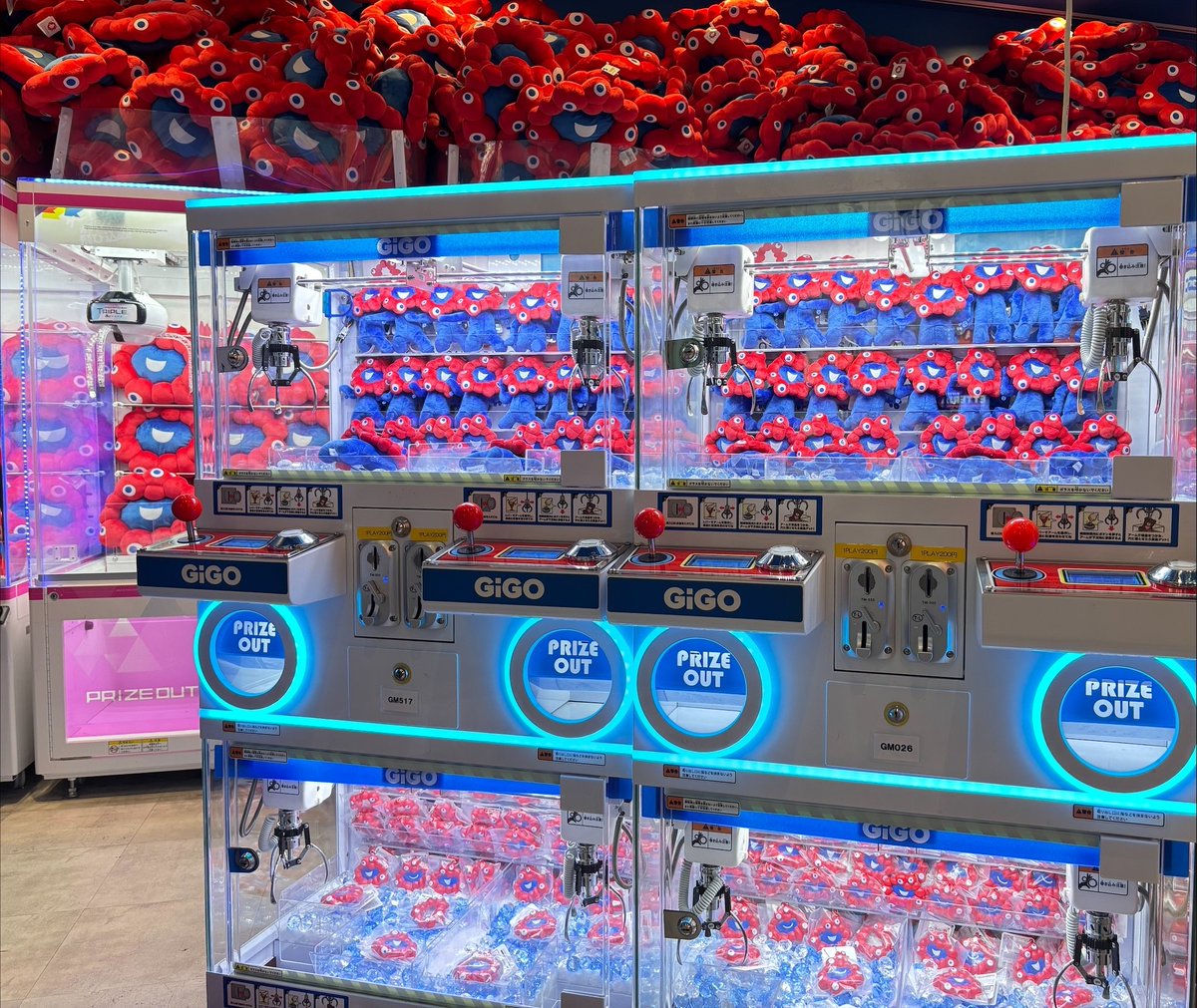 🔴🔵！！本日再入荷！！🔵🔴 大人気の『ミャクミャク なりきり