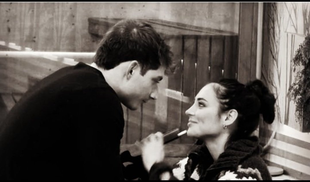 ro22020662's tweet photo. 24 Dicembre... un anno di #Tommavi ! Io ci ho sempre creduto! Loro sono stati verità, purezza e tanto Amore! Buon anniversario fiocchetti del mio cuore!❣️❤️🎀 https://t.co/NNh4H0mcjU
