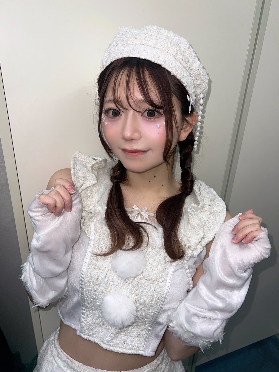 SS_ayakumo's tweet photo. 会いたいロンリークリスマス🎄 https://t.co/KnFLN1MYiS