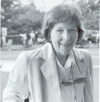 '84, Charing Cross Road' pasó casi inadvertido en el momento de su publicación, pero desde los setenta se ha convertido en un verdadero libro de culto.

Una pequeña joya que evoca el lugar que ocupan en nuestra vida los libros y las librerías: ow.ly/oyK950XvGQU