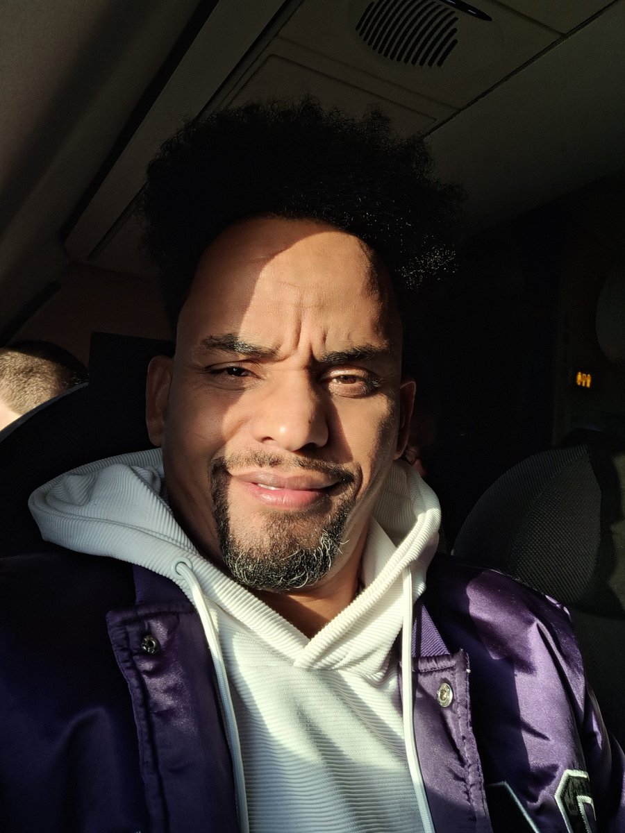 ከዘክረኪ፡ ከዘክረካ...
            ***
ዝሓስበካ ሓወይ ፍትሒ ዝስኣንካ 
ዝሓስበኪ ሓፍተይ ንሓወይ መሰታ፣
እኩት ትበል ህይወት ጸቢባ ጸልሚታ፣
ኣብ ውሽጥኻ'ሎ ጩራ ተስፋ ዘግፍሓ ዘብርሃ...
#BlueRevolution 
#Daero