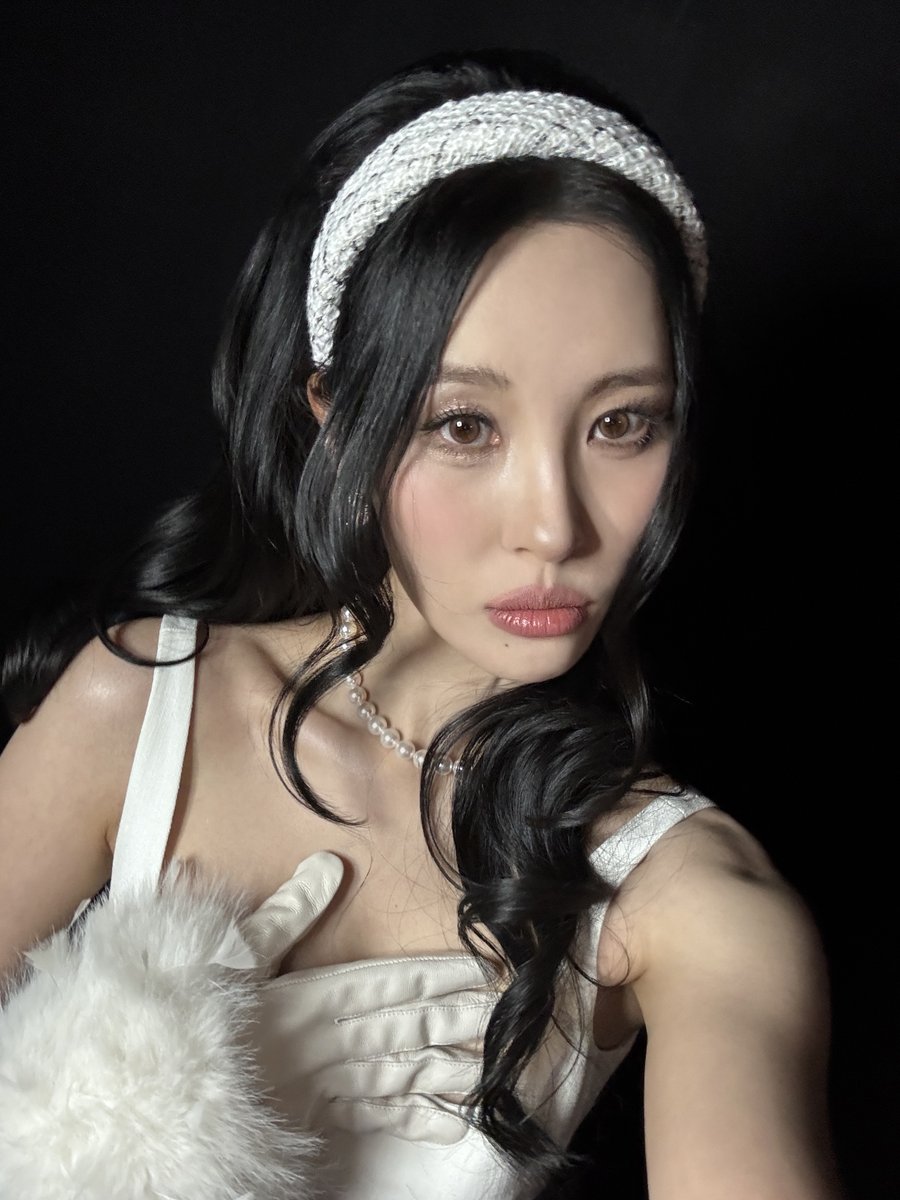 선미 SUNMI tweet media