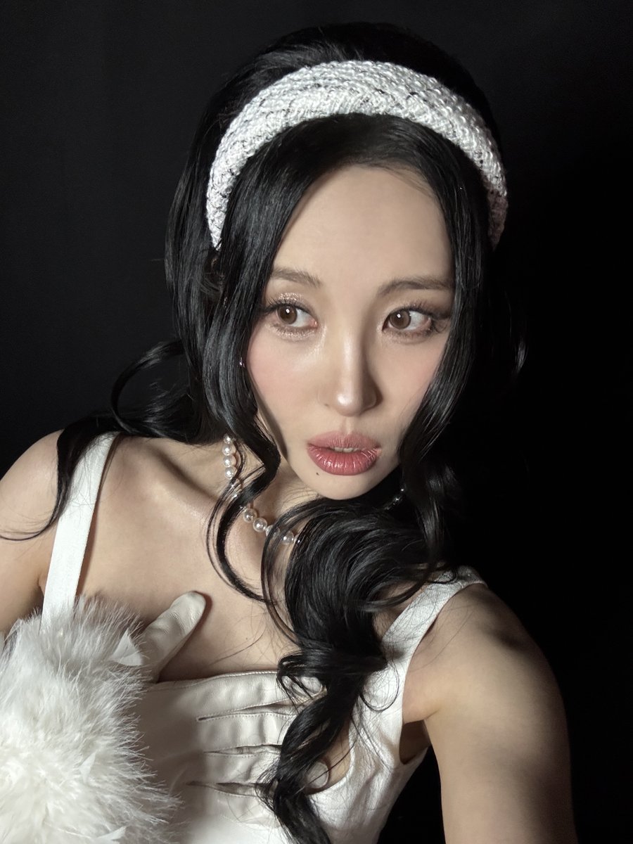 선미 SUNMI tweet media