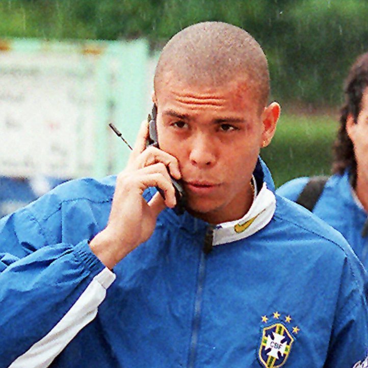 90sfootball's tweet photo. R9 📞 https://t.co/lxQ2bVU89m