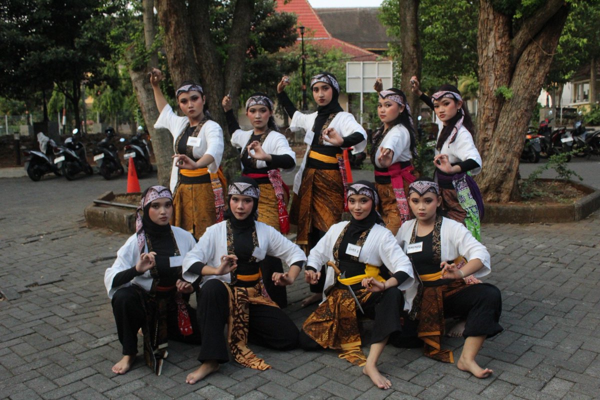 UKM Kesenian Jawa UNDIP tweet media