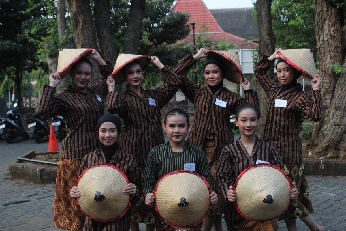 UKM Kesenian Jawa UNDIP tweet media