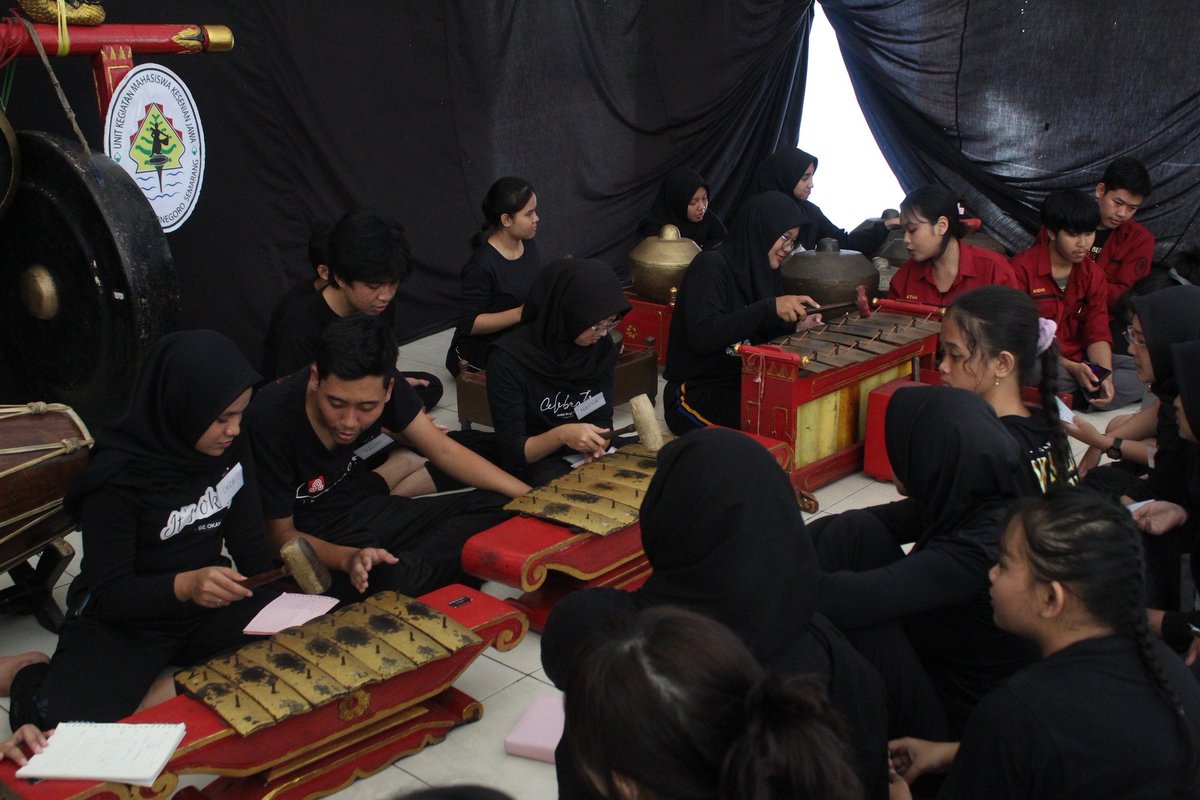 UKM Kesenian Jawa UNDIP tweet media