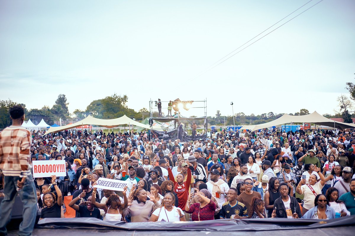 UnpluggedZim's tweet photo. 21 December will STAY in our hearts for a very very long time because of YOU! The Unpluggers!
What a special time, what a special vibe!
See you all in March! #UnpluggedIsBack https://t.co/7swdvuUiLS