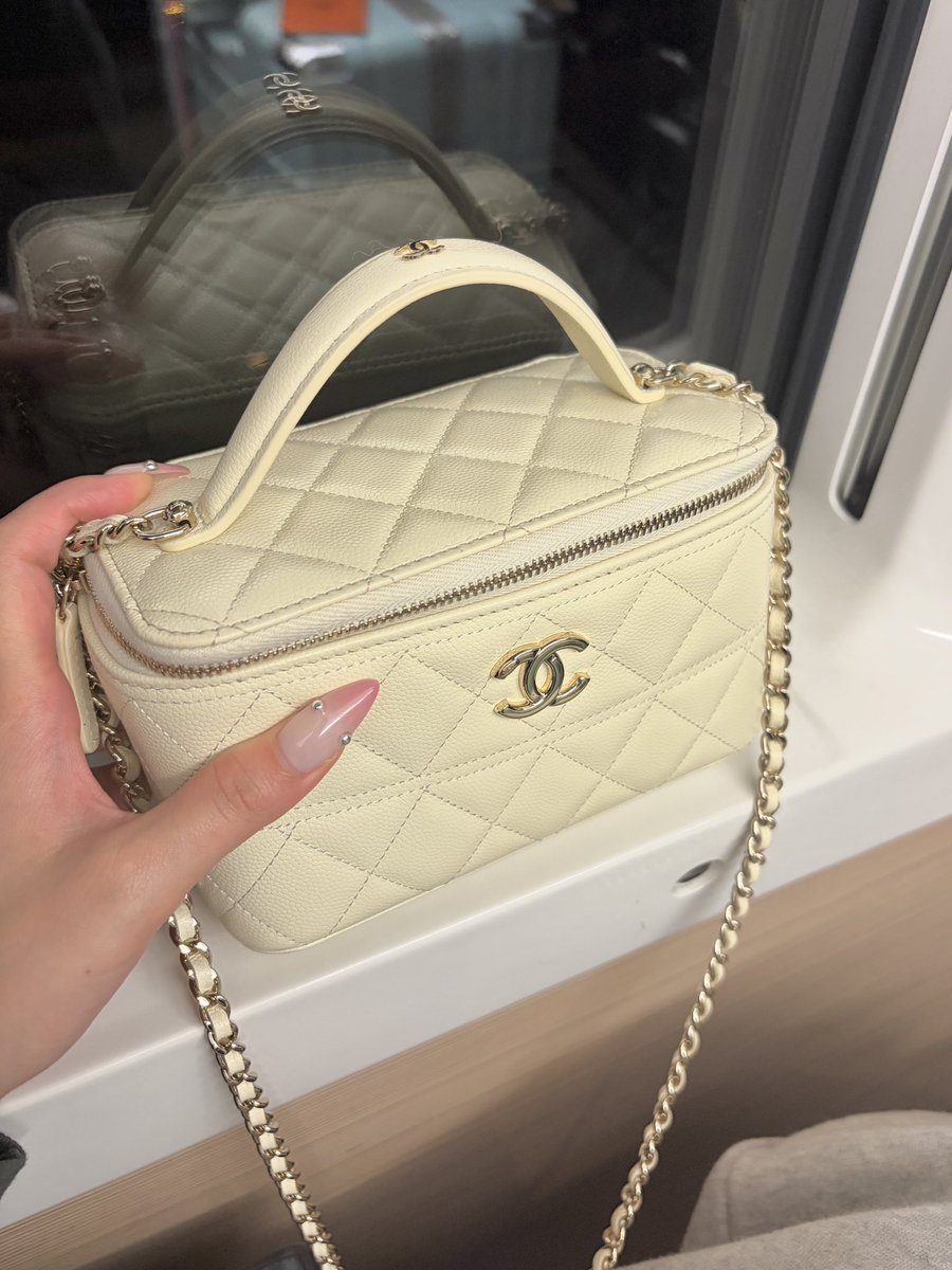 ちなみにCHANELは何買っても後悔しません(断定)