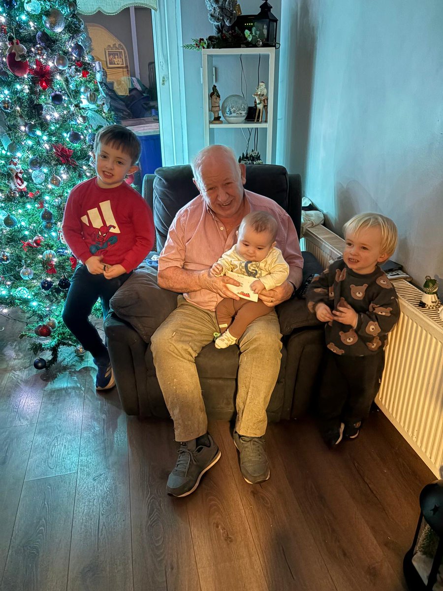 SlaneCommunity's tweet image. Congratulations to Jim Smith who won €1000 💶 in our Christmas 🎅🎄🎁 Draw on Saturday.  Well done Jim👏🎉
Full list of winners to follow.
If you would like to be part of our monthly draw, register your interest below 👇
slanecommunitycentre.ie/the-grand-draw/