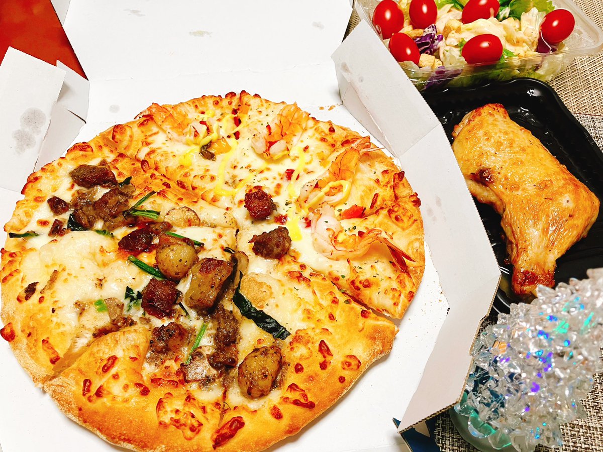 クリスマスDINNERS－EP ピザとチキン🍕🍗