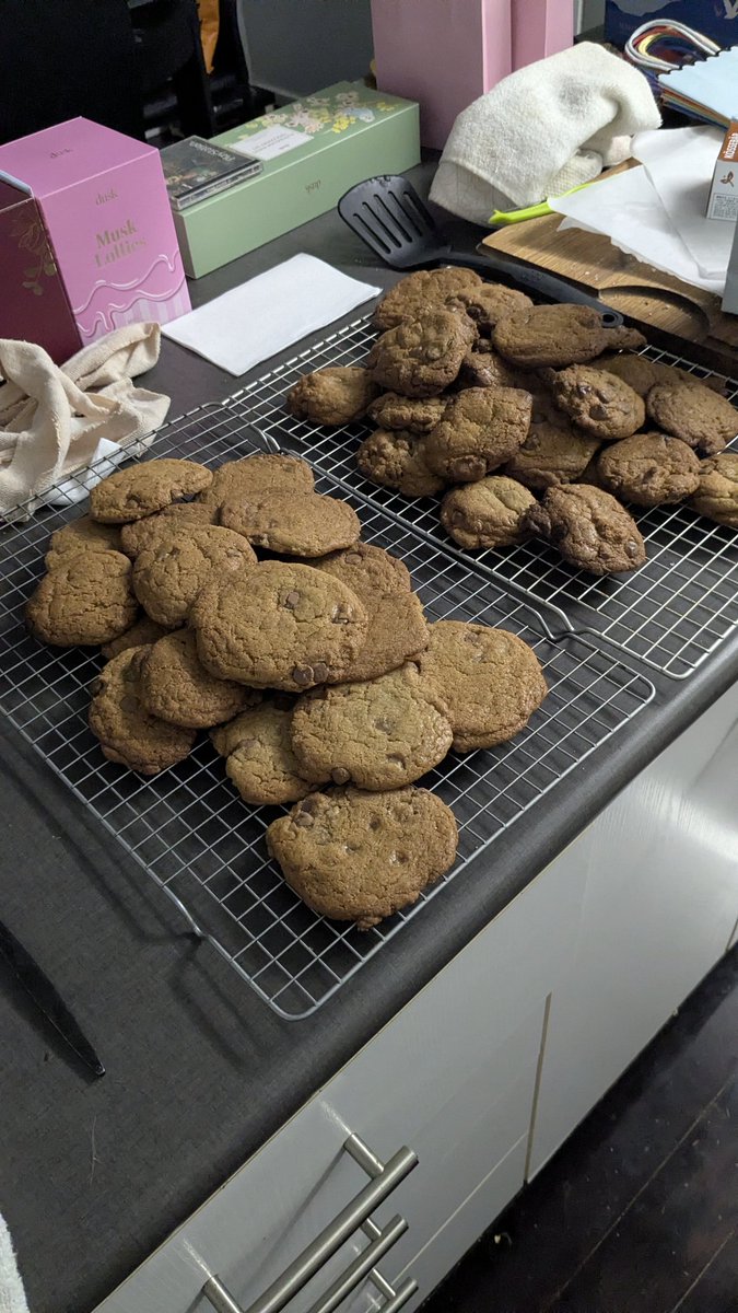 Alix Hawkes 🔪 tweet media