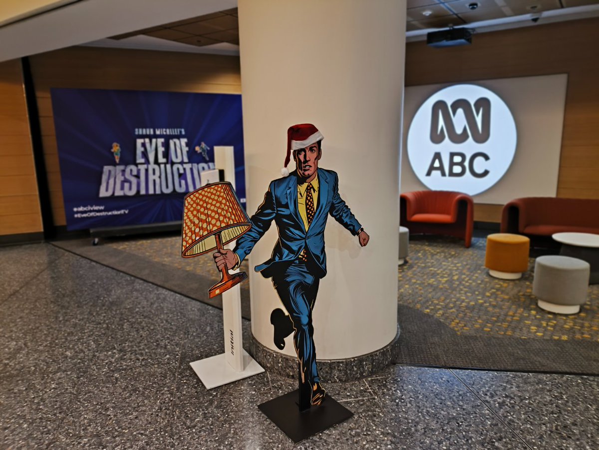 #eveofdestruction w #ShaunMichaleff chrissie show was taped at the end of the normal season, months ago, so great to finally see it.  Loved the musical interludes too.... #glugglejug <a href="/abct/">agnes bergerat</a>