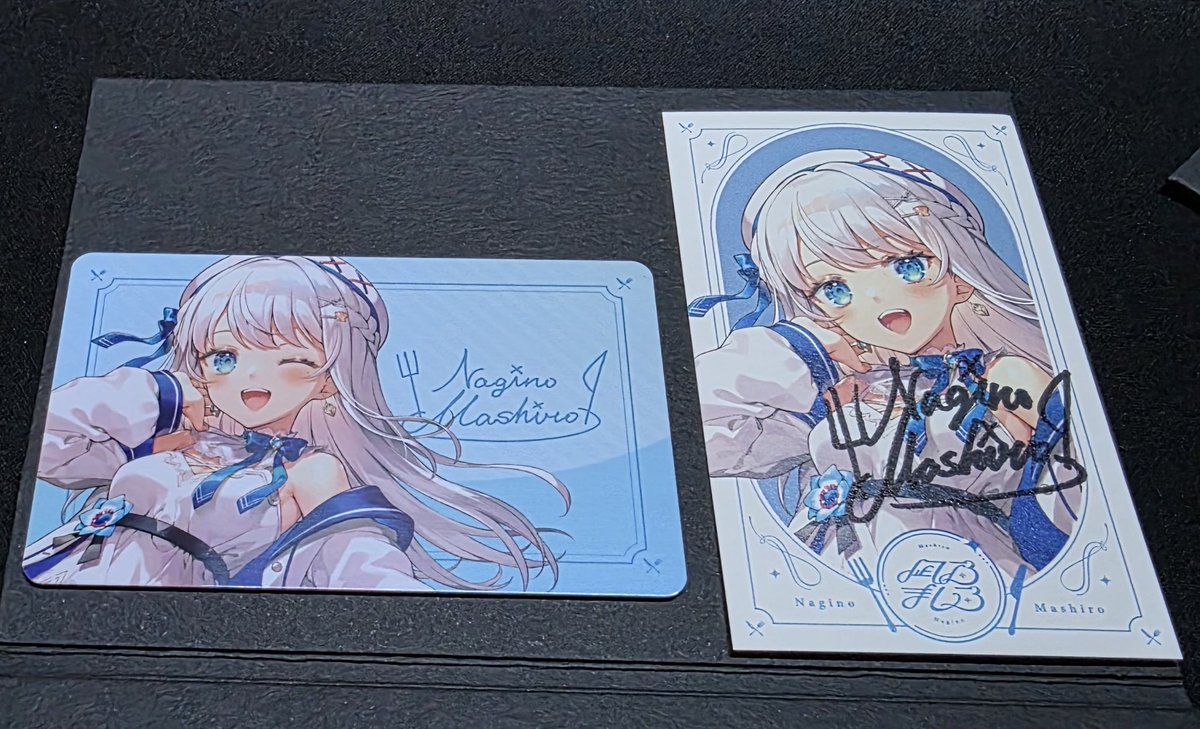 中にはカードとサイン入り名刺が入ってたぁ！ありがとう～！ #凪乃ましろ