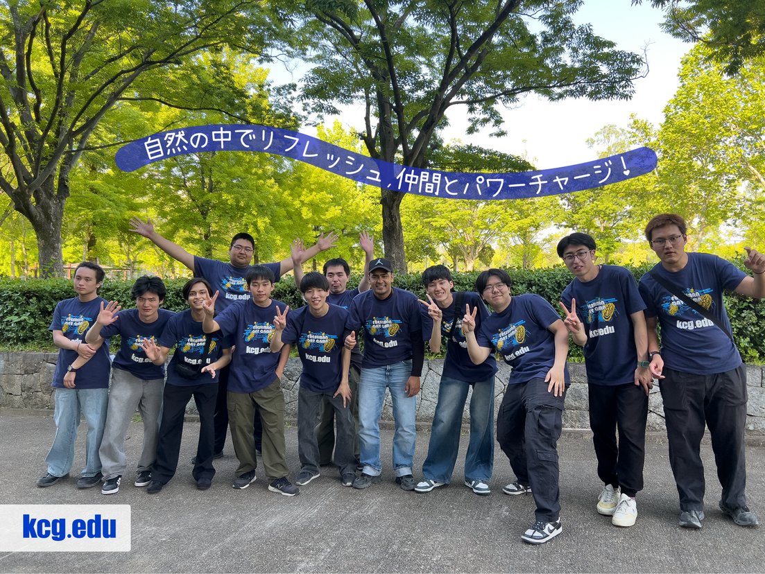 きっと「学生の頃の思い出」になる瞬間。春のハイキング，友達と歩く道はずっと楽しい🌱
#京都コンピュータ学院 #KCG #青春 #学校イベント #ハイキング #🚶 #友達 #仲間 #思い出