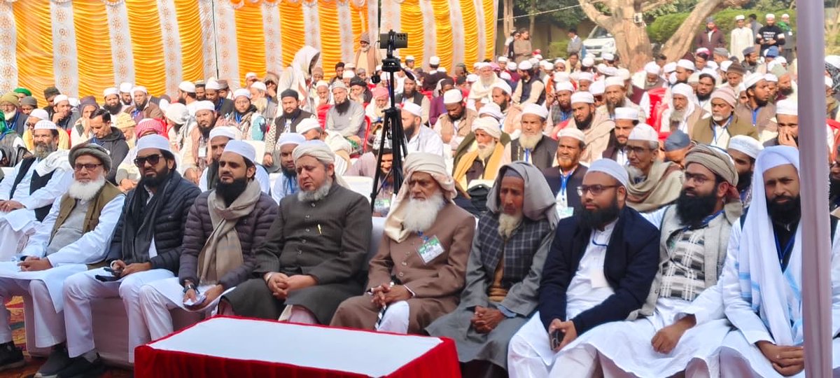 ImMoosaQasmi's tweet photo. जमीयत उलेमा ज़िला मुज़फ्फरनगर की गवर्निंग बॉडी का अधिवेशन मुज़फ्फरनगर के शाहपुर में आयोजित हुआ ,
जमीयत के प्रदेशध्यक्ष मुफ़्ती मुहम्मद अफ्फान मंसूरपुरी मुख्यतिथि रहे https://t.co/J53dQyUga9