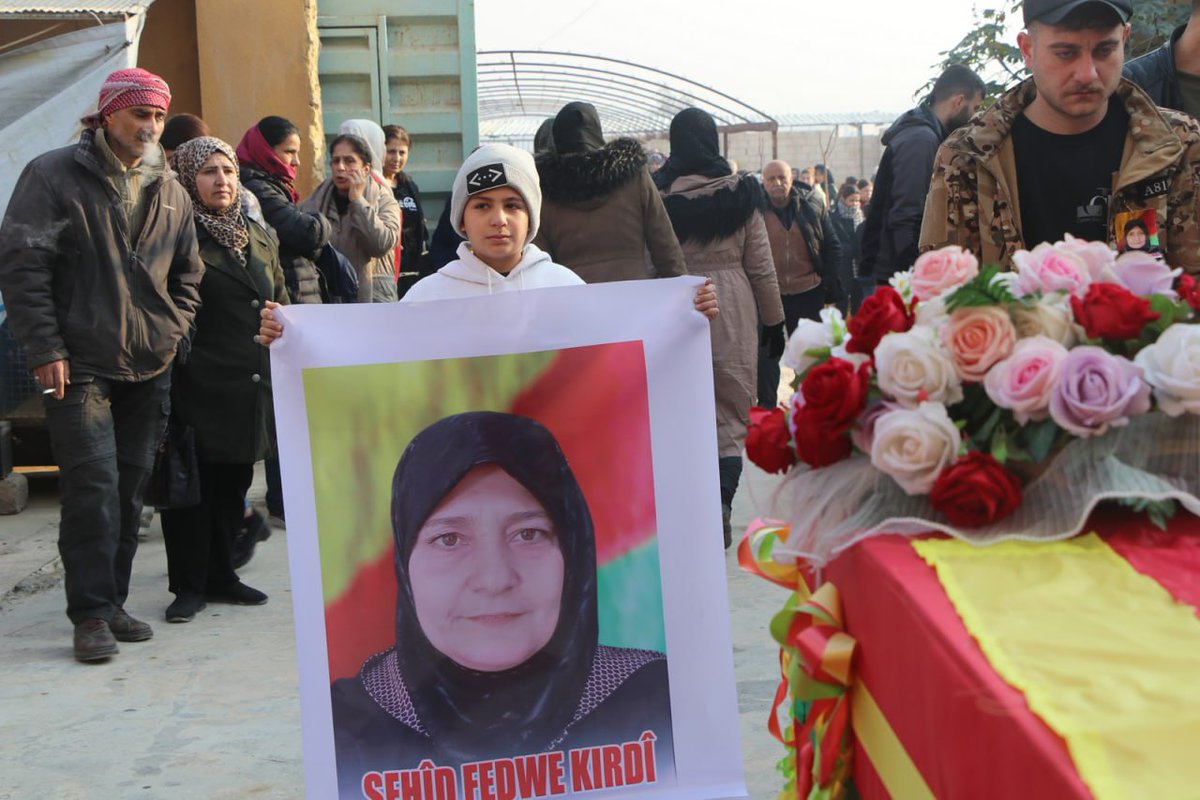 syriahr's tweet image. مراسم تشييع فدوى محمد الكردي في حلب بعد الهـ ـجـ ـمات على حيي #الشيخ_مقصود و #الأشرفية