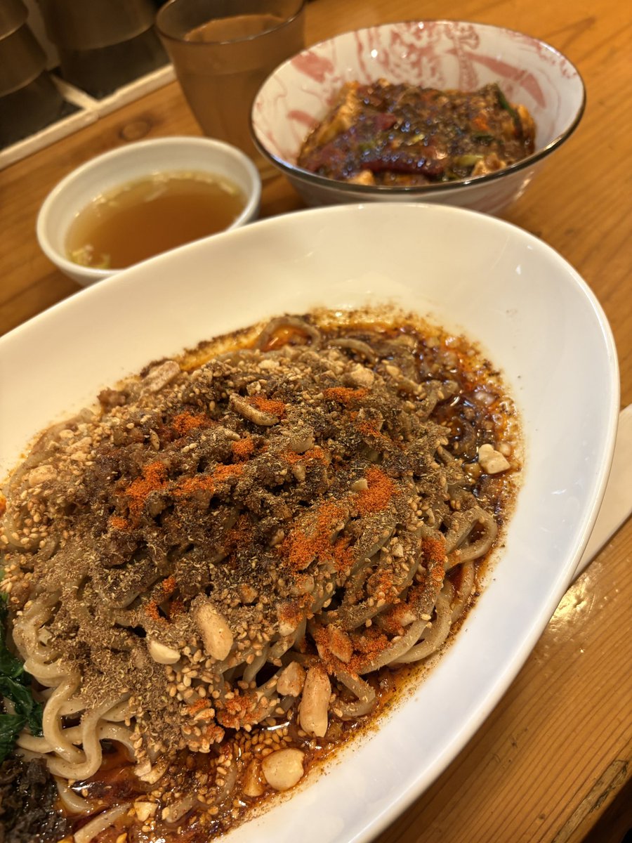 雲林坊九段店
ドカ食い納めだー！