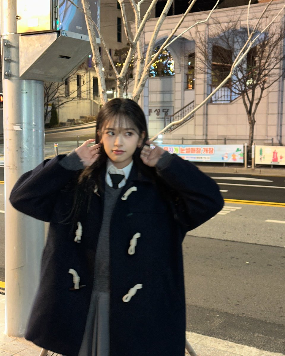 WAIT... In Korea this can only mean one thing🧥❓️🫣