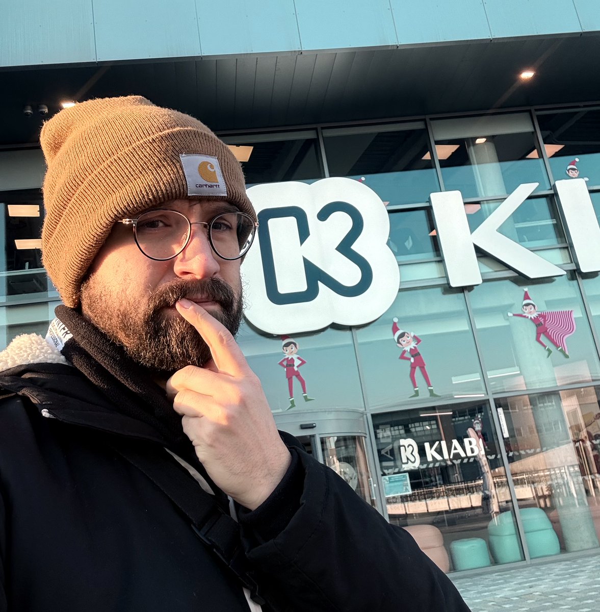 BastiUi's tweet photo. J’ai vu le nouveau logo de KIABI en vrai !

Et ils l’ont vraiment mis partout tu peux pas le louper 😅

[Thread 👇] https://t.co/Dm4dhDRAWs