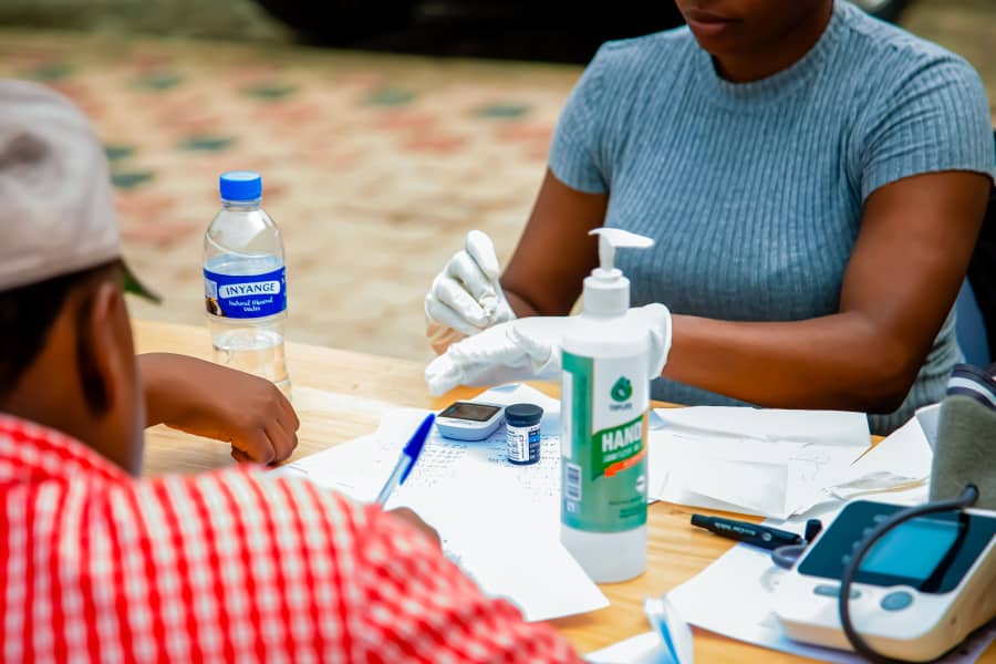 RDA_Rwanda's tweet image. This Christmas season, Rwanda Diabetes Association stood with children living with Type 1 Diabetes and their parents—sharing testimonies, education, and hope for a healthier future. 🎄💙